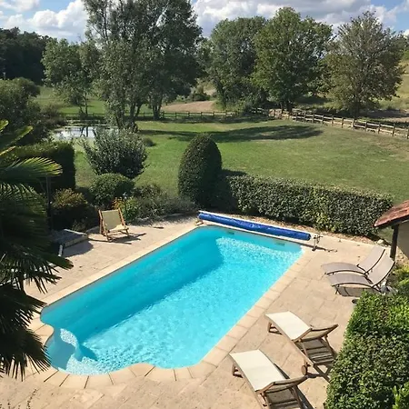 Le Clos De Charroux 度假居 Saint-Aquilin