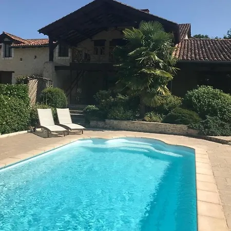 Le Clos De Charroux 度假居 *